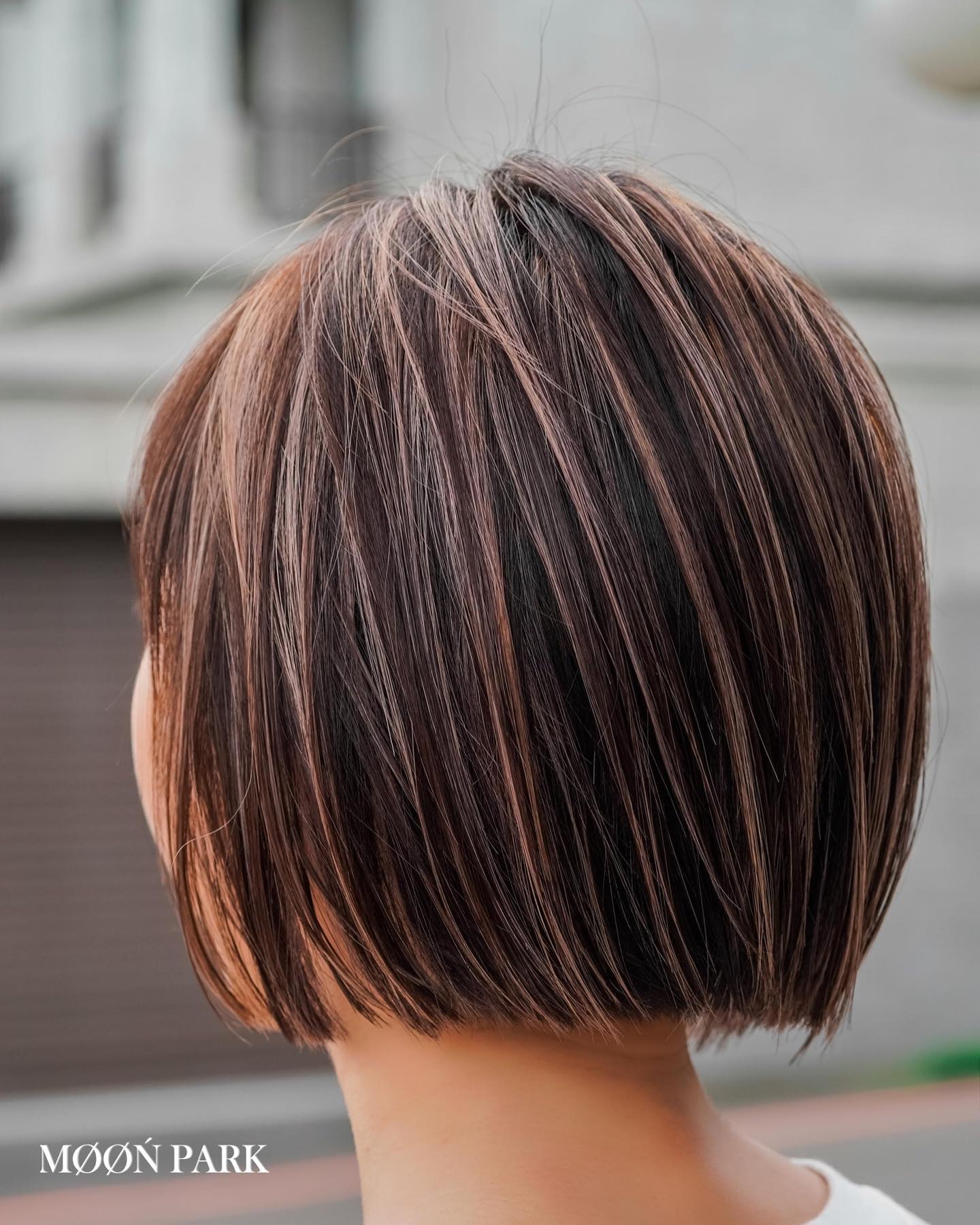 Chic Stacked Bob with Subtle Caramel Highlights