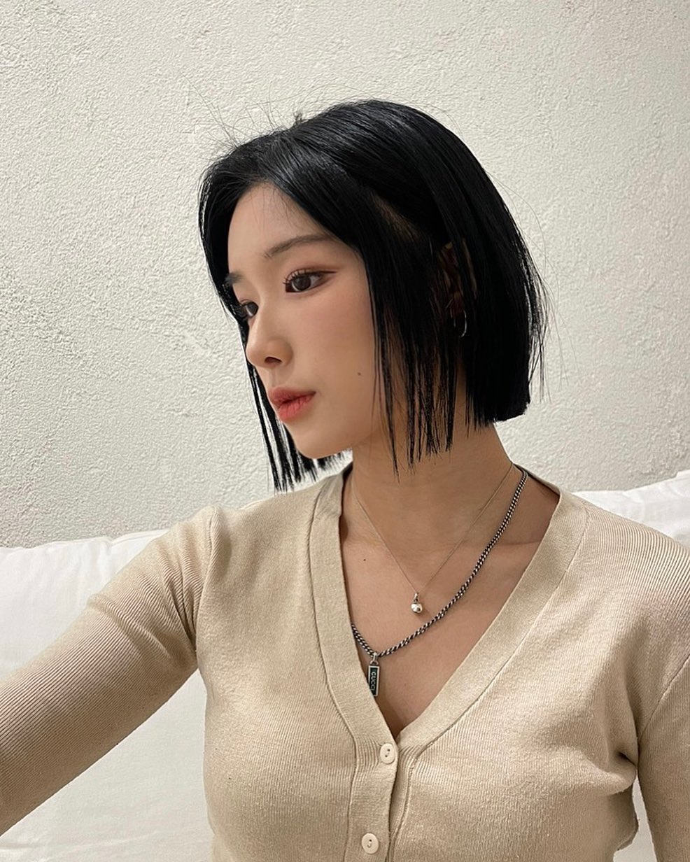 Modern Sleek Bob with Subtle Textured Ends
