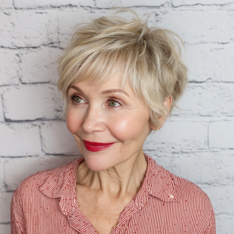 Textured Short Blonde Cut with Soft Volume