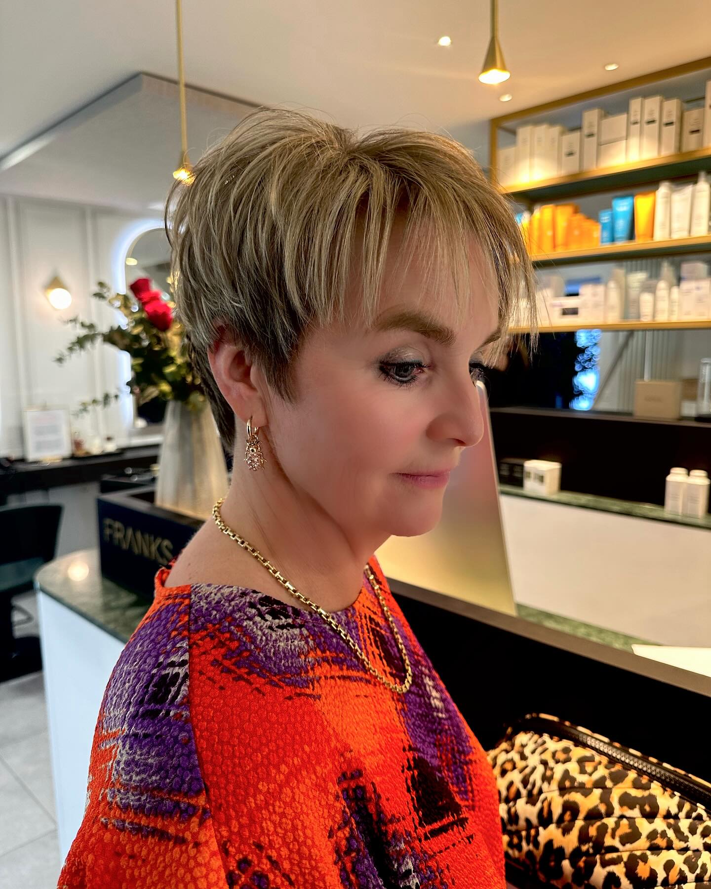 Textured Short Crop with Subtle Face-Framing Layers