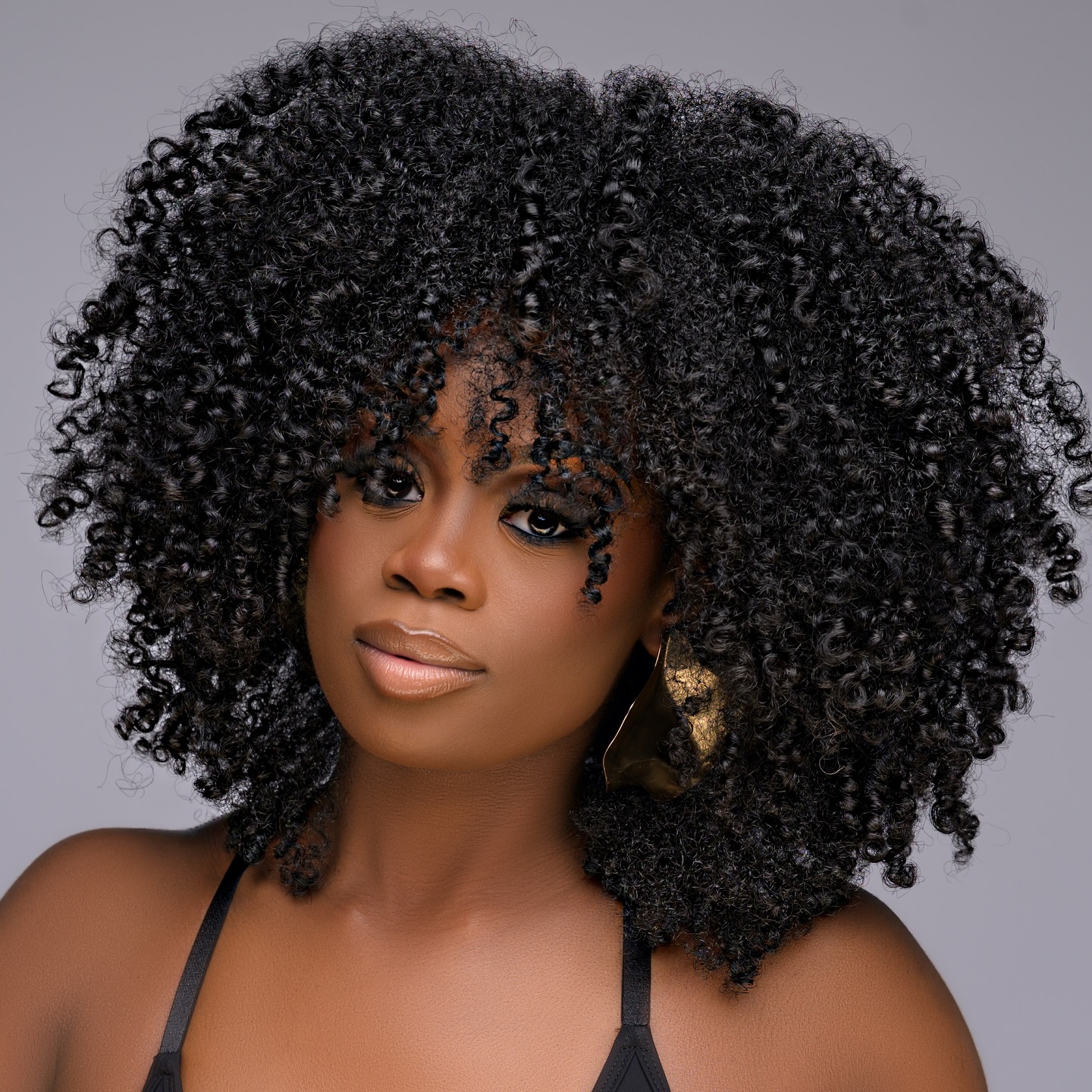 Bold Voluminous Twist Out with Defined Curls