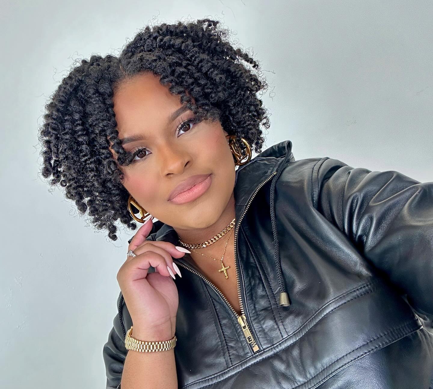 Defined Curly Twist Out with Natural Shine