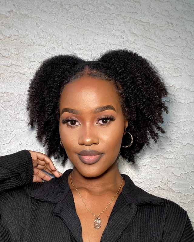 Dynamic Fluffy Twist Out with Defined Curls