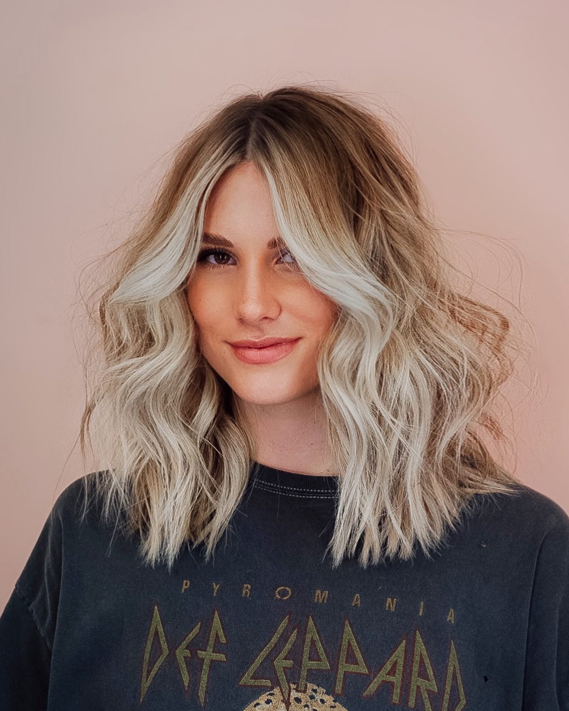Textured Middle Part Bob with Soft Beachy Waves