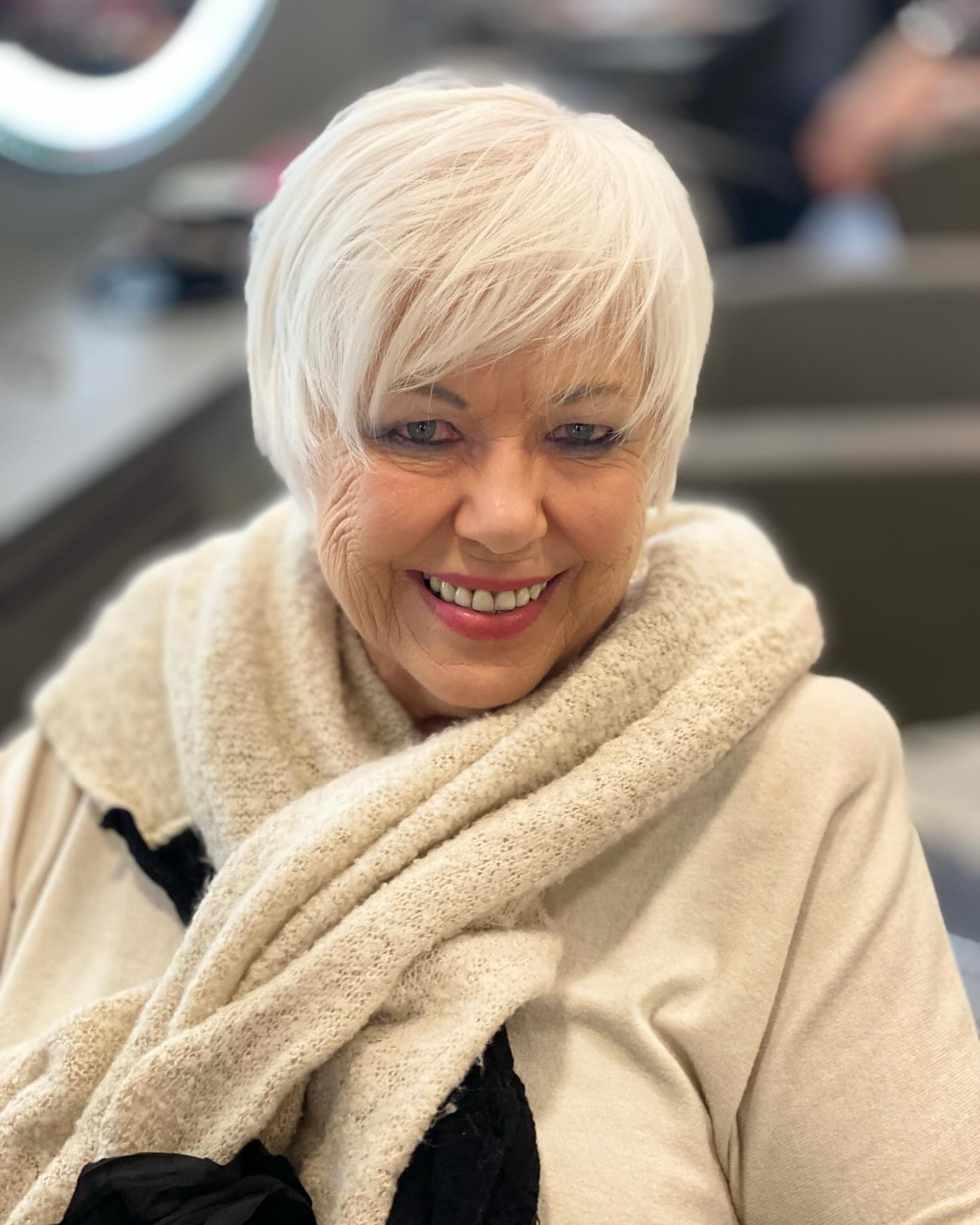 Chic Frosted Side-Parted Pixie with Textured Ends