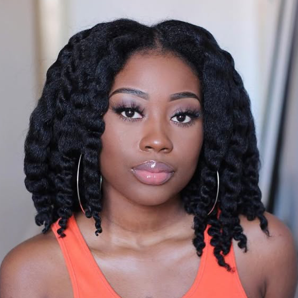 Defined Curly Twist Out with Shiny Texture