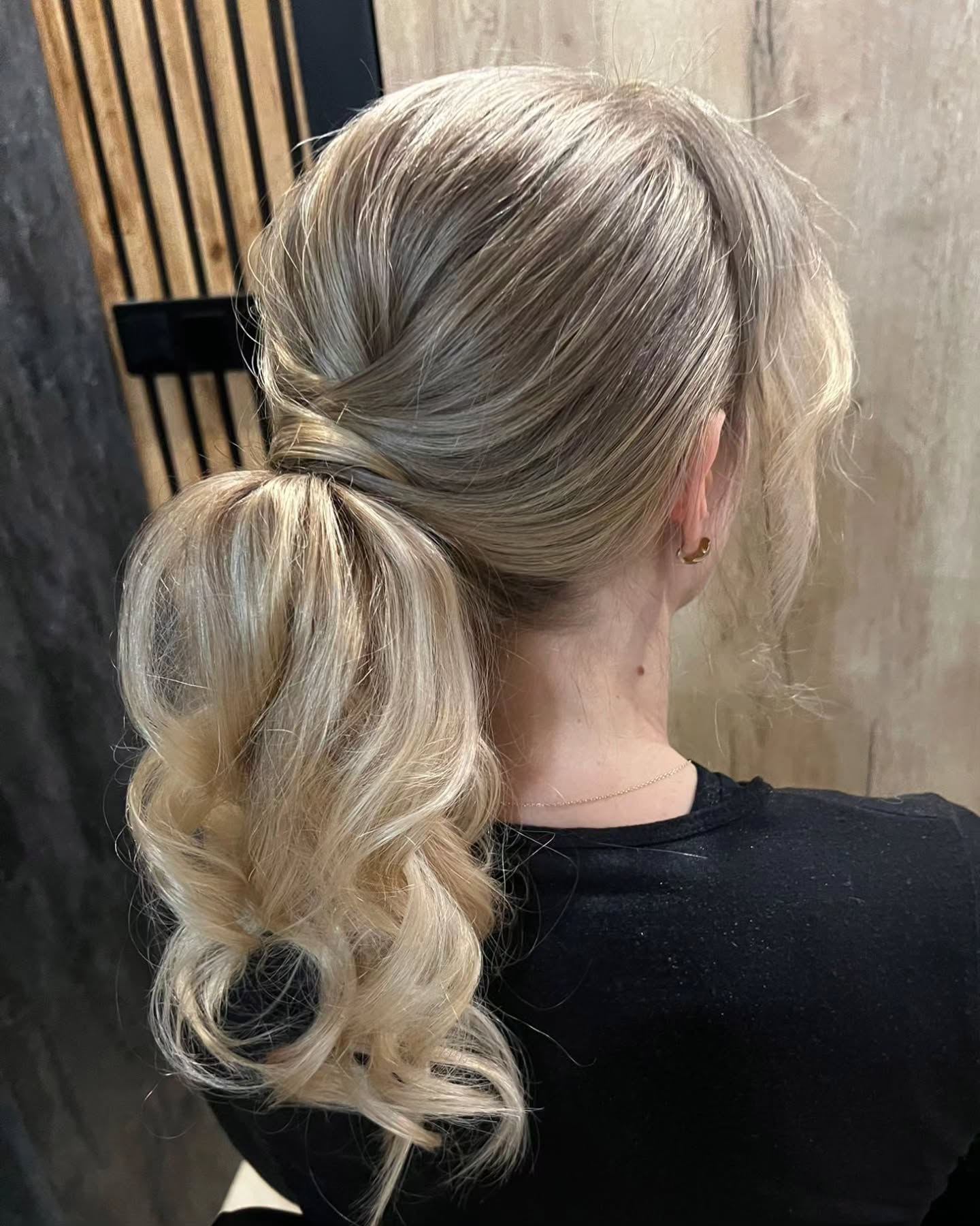 Elegant Twisted Half-Up Ponytail with Soft Waves