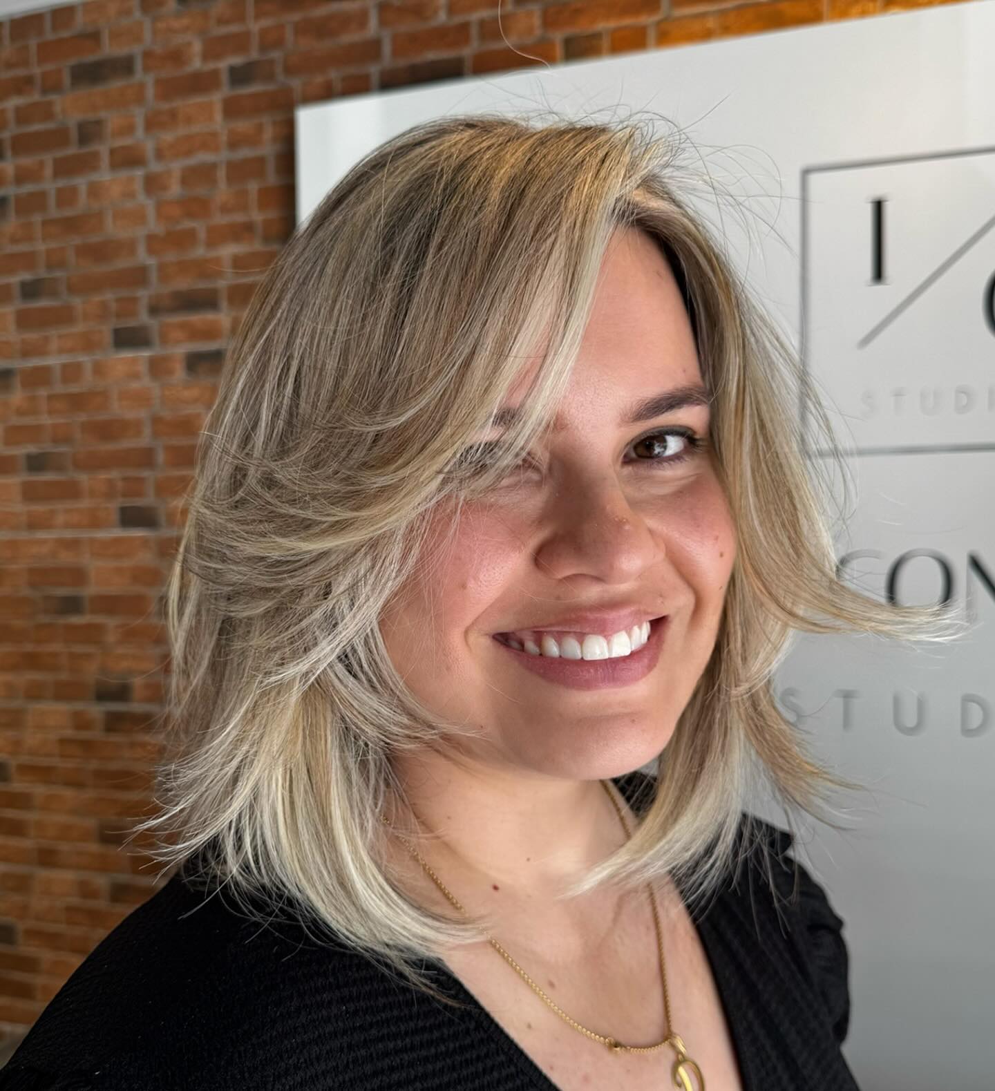 Softly Frayed Layered Bob with Subtle Highlights