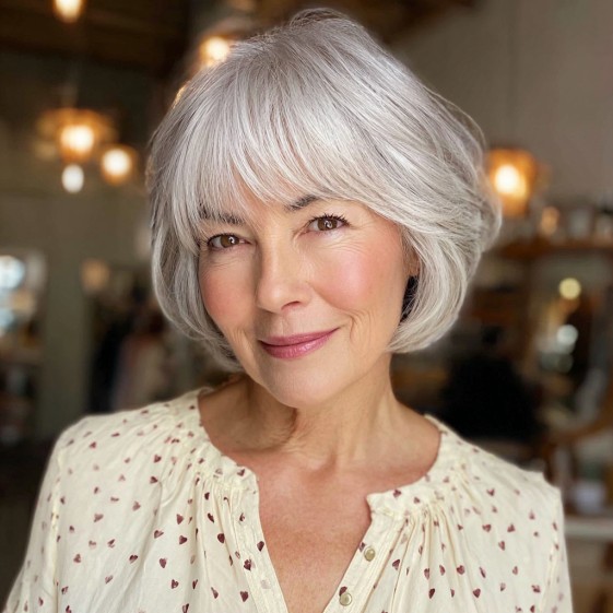 Softly Layered Gray Inverted Bob with Gentle Movement
