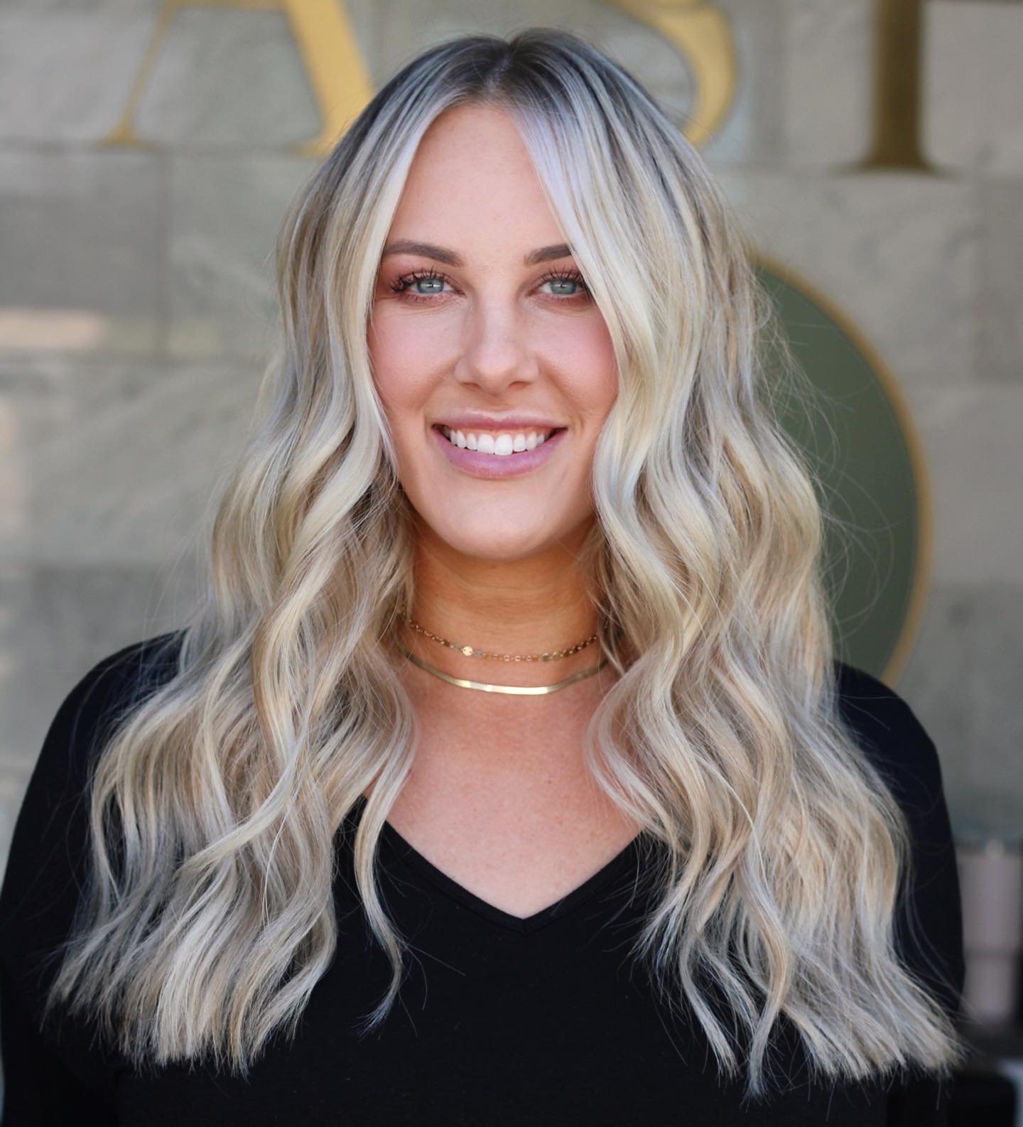 Stylish Soft Waves with Subtle Dimension