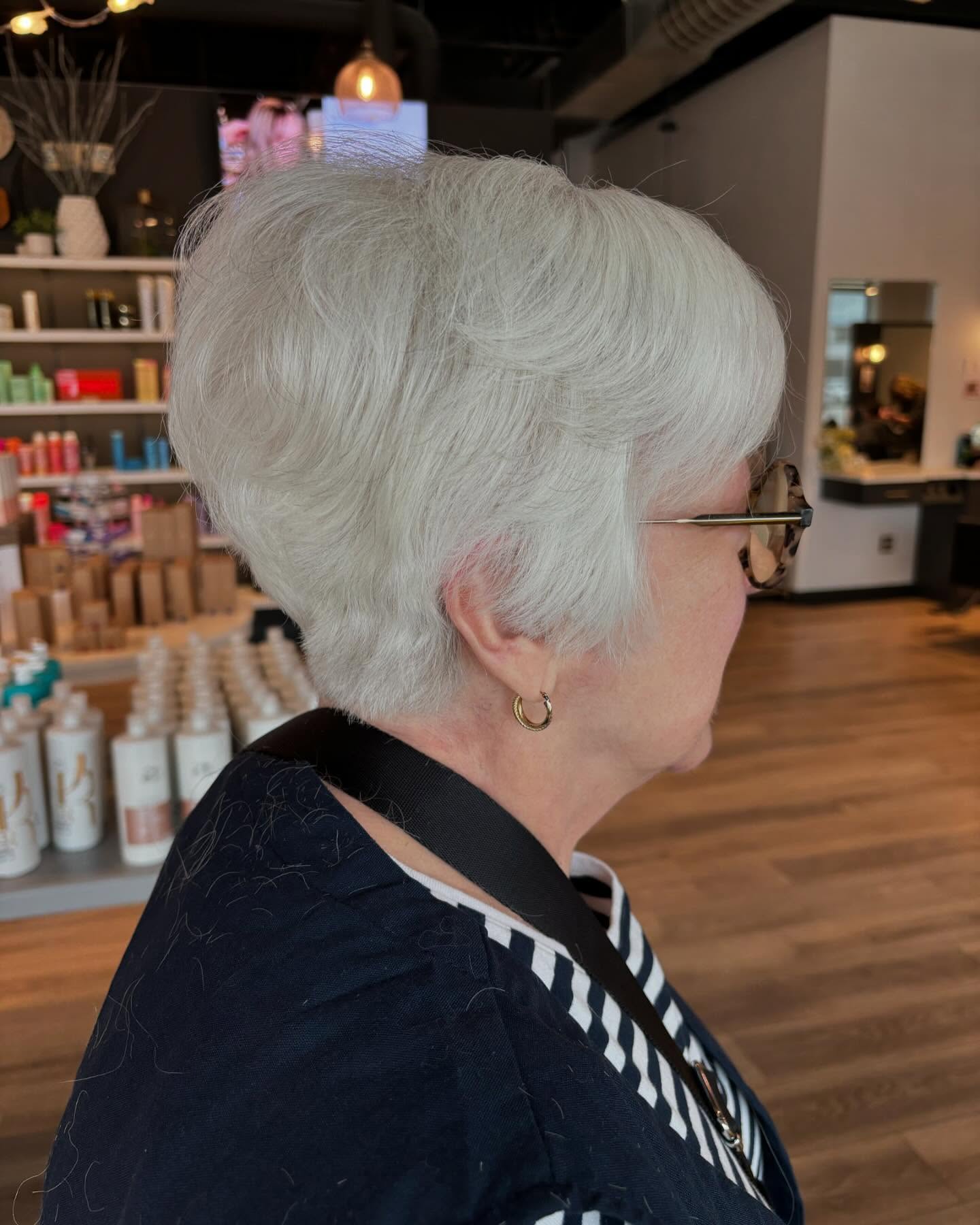 Elegant Textured Silver Pixie Cut with Soft Volume