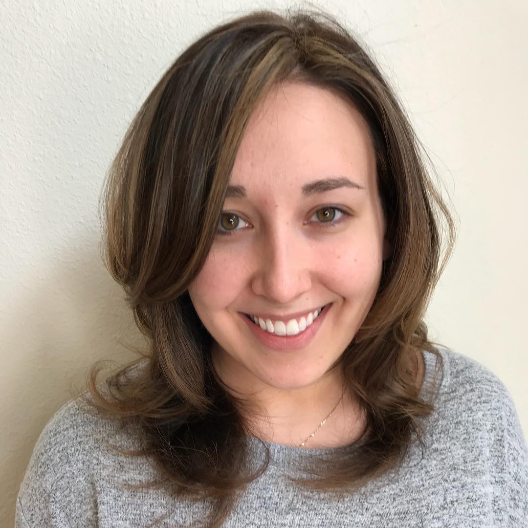 Soft Textured Layers with Face-Framing Highlights