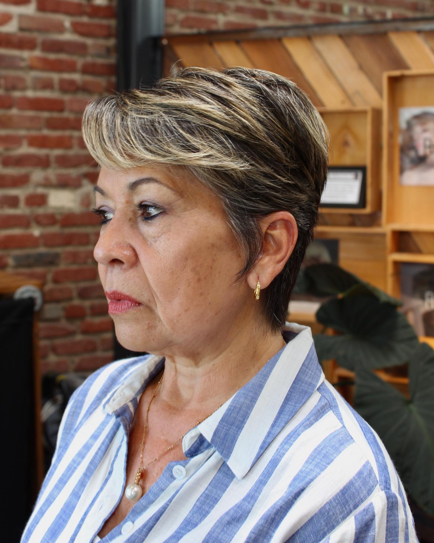 Textured Side-Parted Pixie with Subtle Caramel Highlights