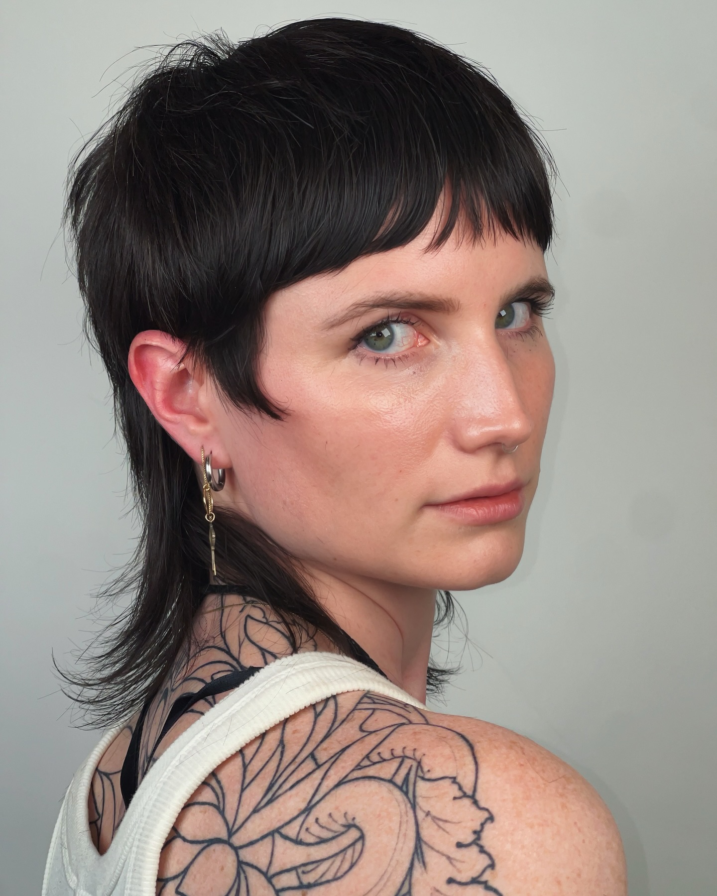 chic textured mullet with bangs