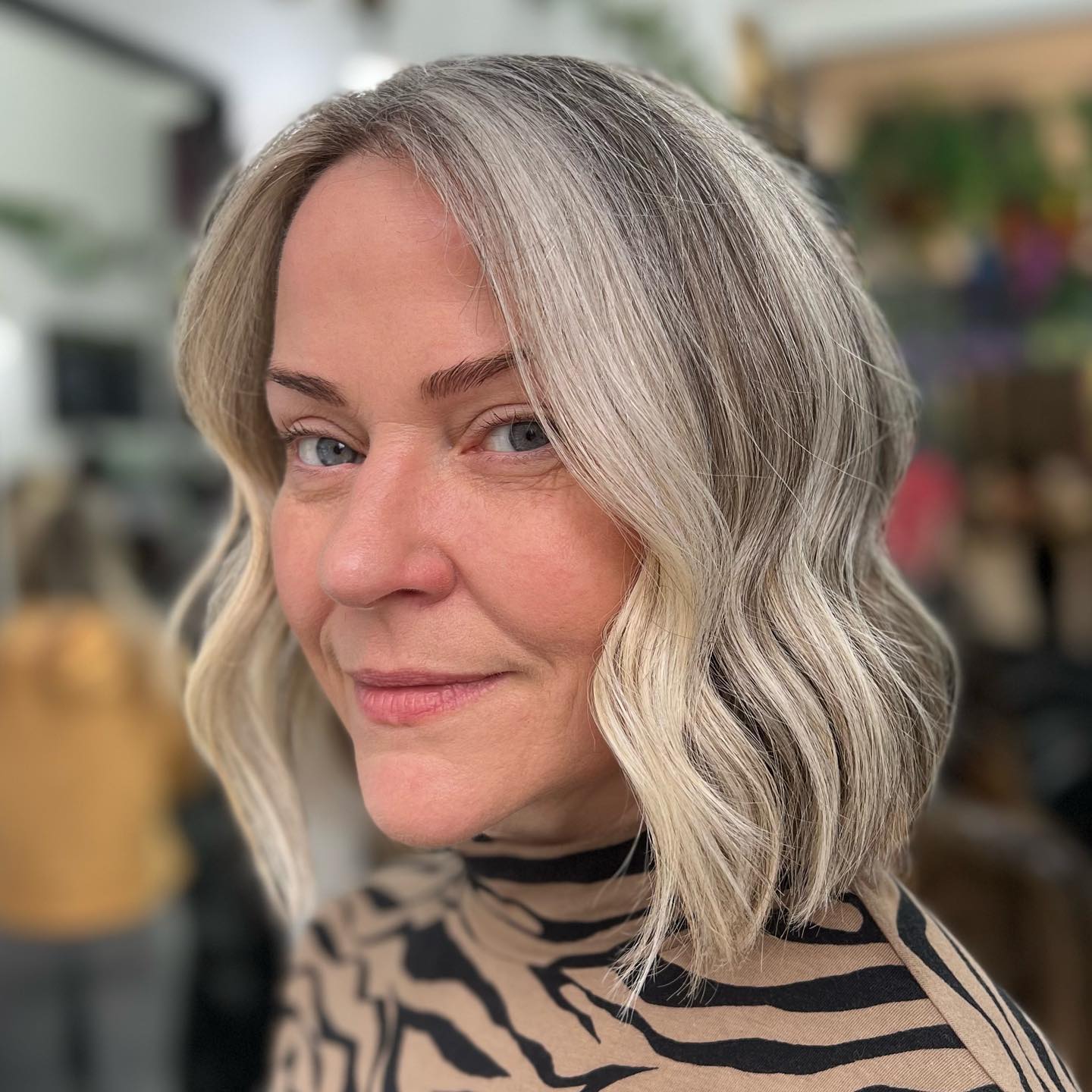 Effortlessly Chic Textured Bob with Soft Waves