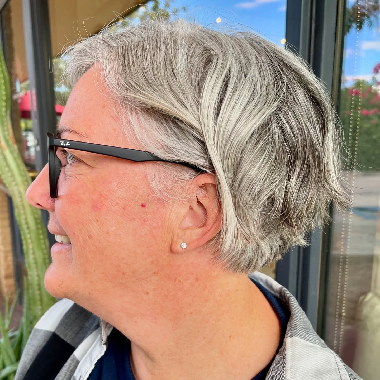 Textured Grey Bob with Soft Movement