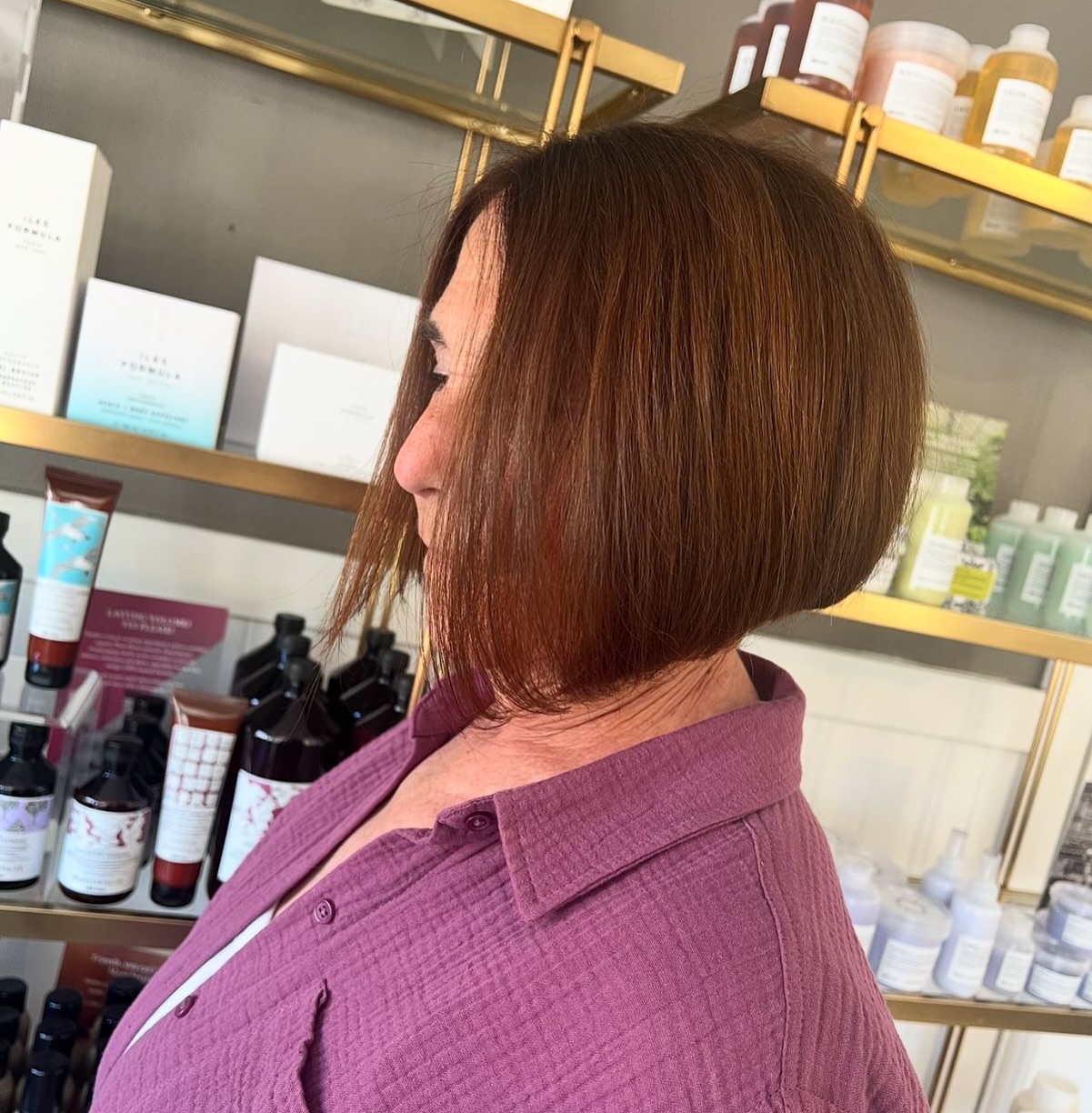Modern Rounded Bob with Rich Chestnut Tones