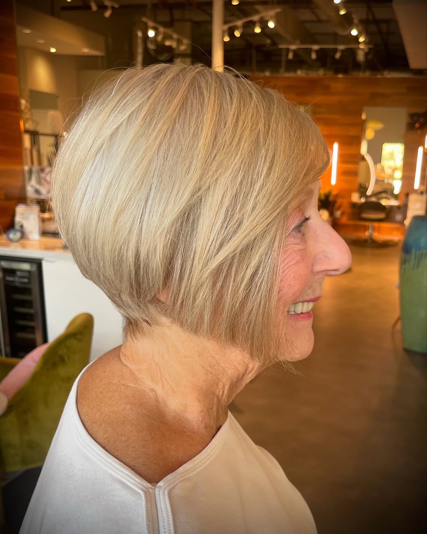 Modern Soft Blonde Graduated Bob with Subtle Layers