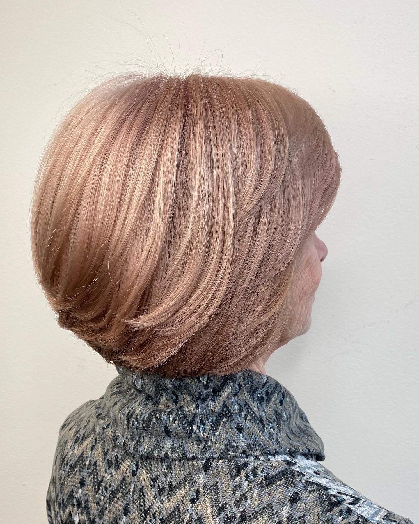 Soft Blush Graduated Bob with Subtle Layers