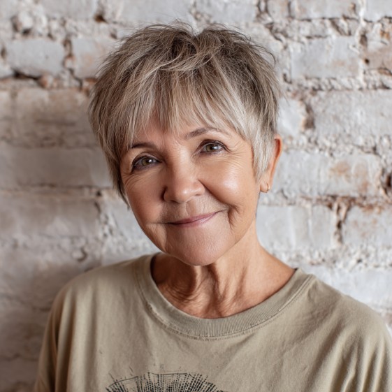 Chic Textured Pixie Cut with Subtle Highlights