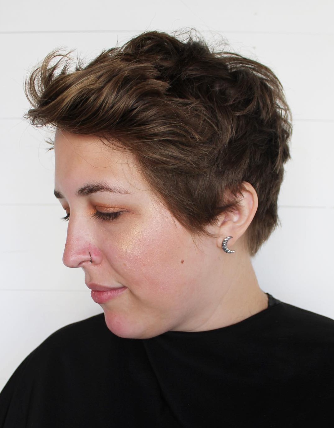 Modern Textured Pixie Cut with Effortless Waves