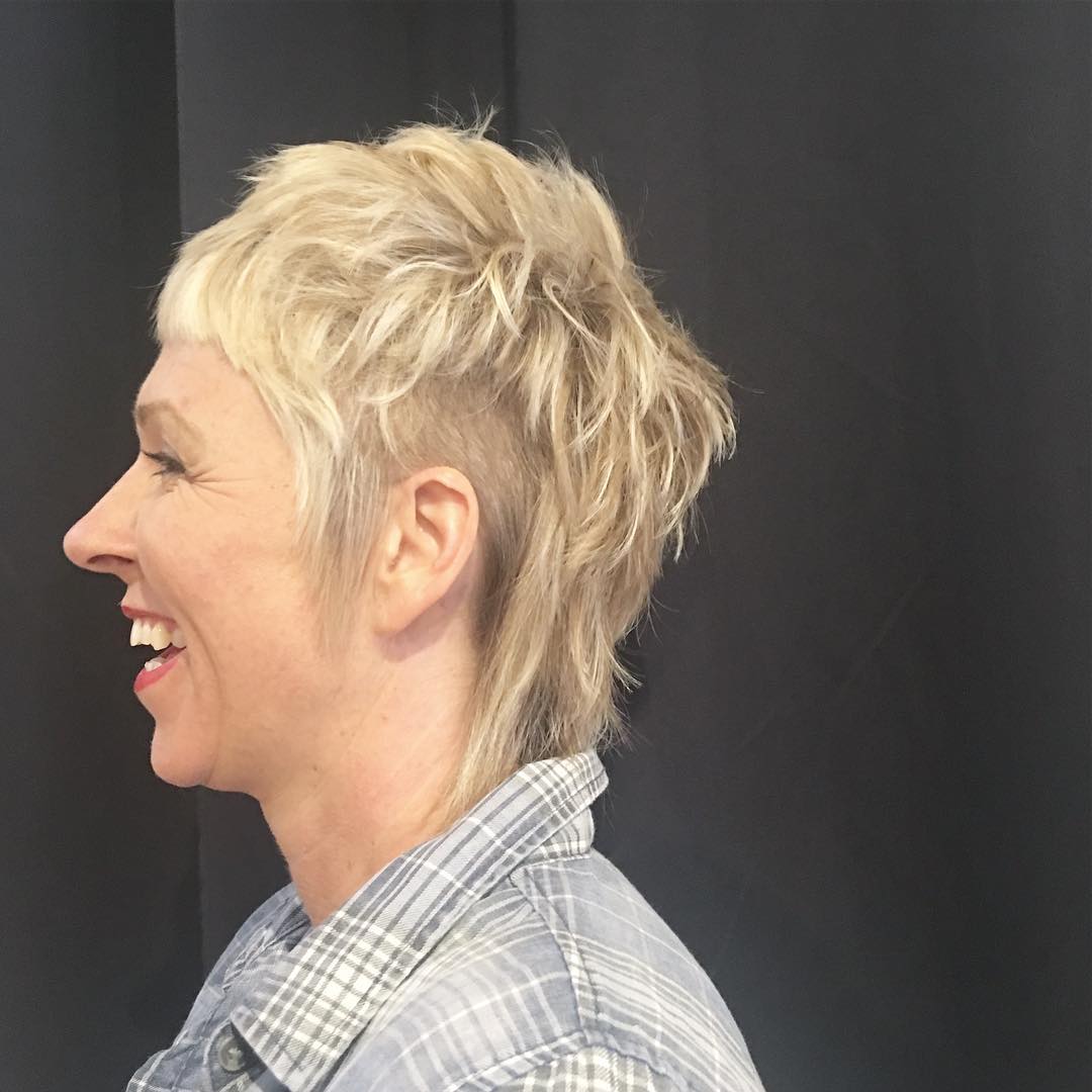 Chic Textured Mixie Shag with Undercut