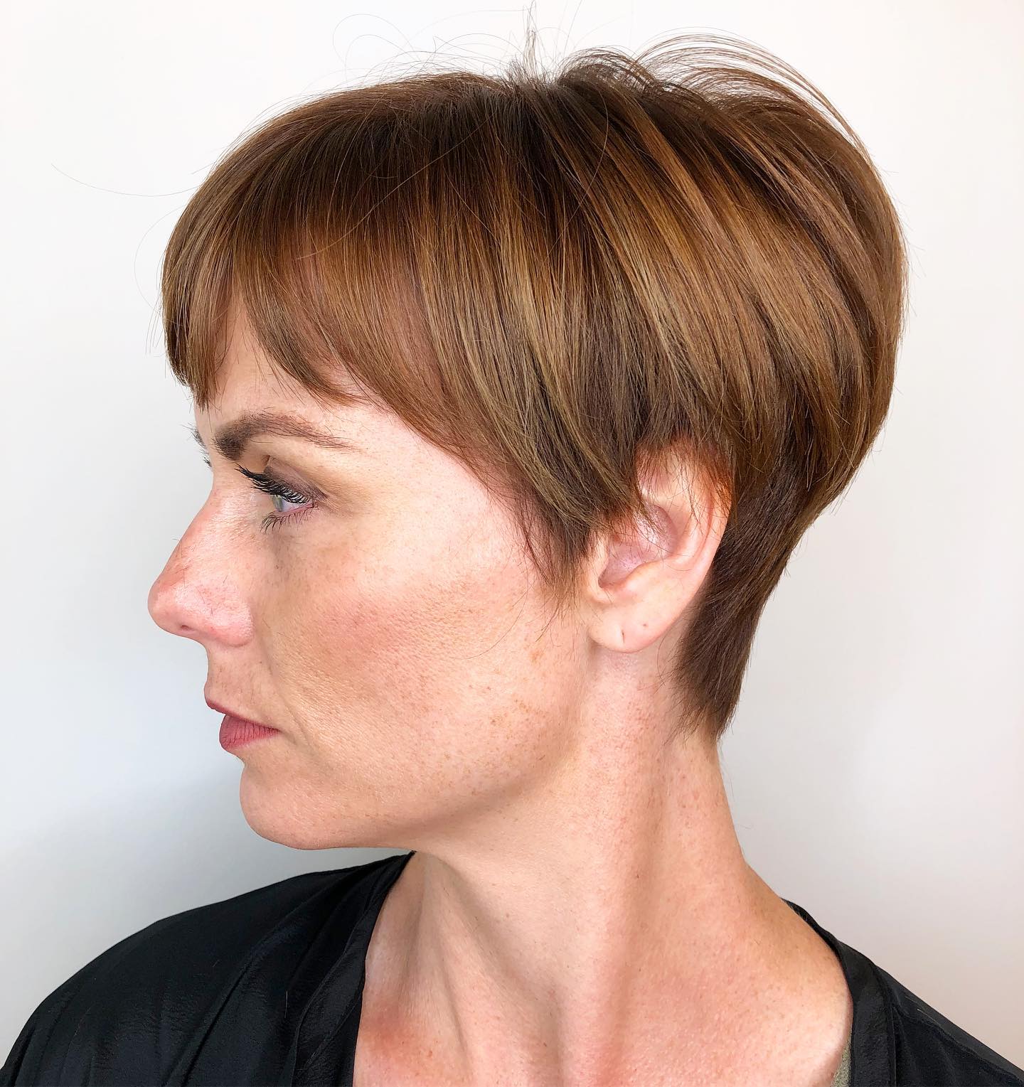 Chic Textured Pixie Cut with Soft Bangs