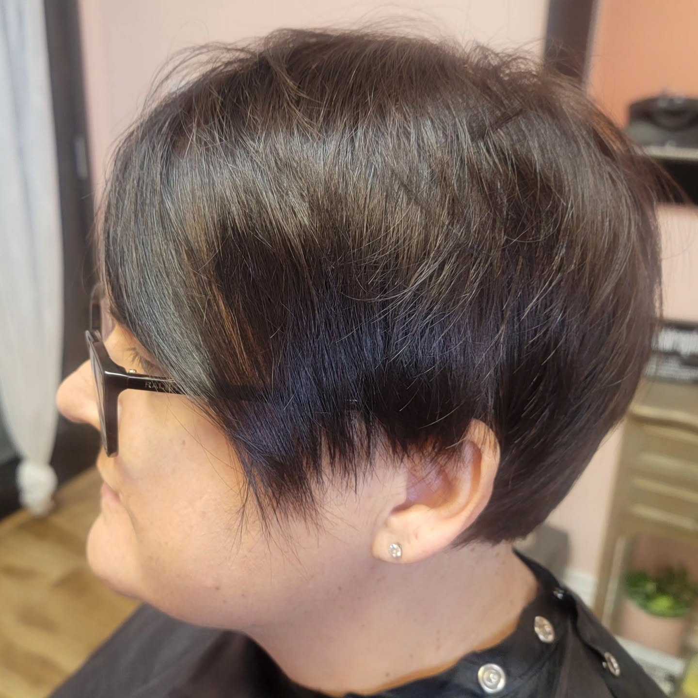 Chic Textured Short Cut with Subtle Layers