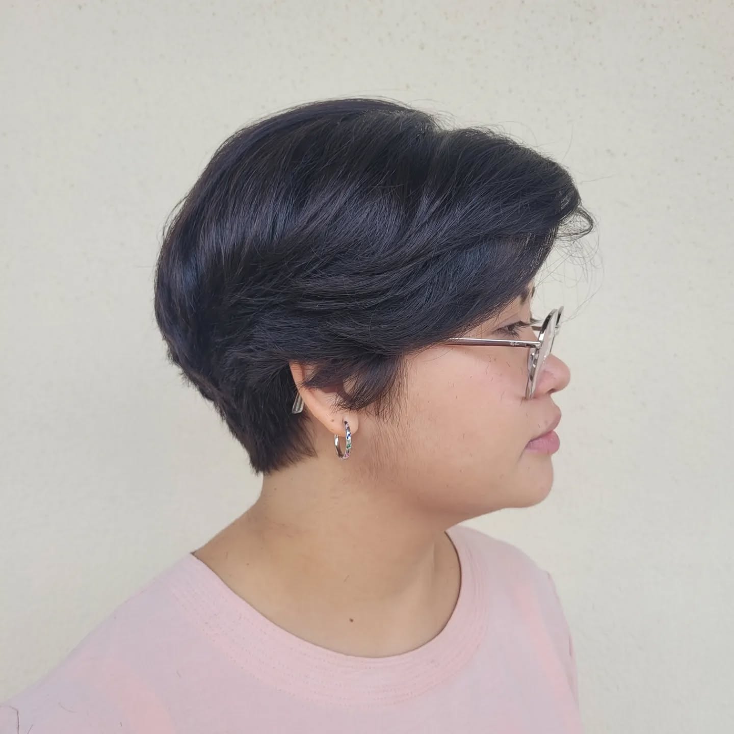 Modern Textured Pixie Cut with Subtle Layers