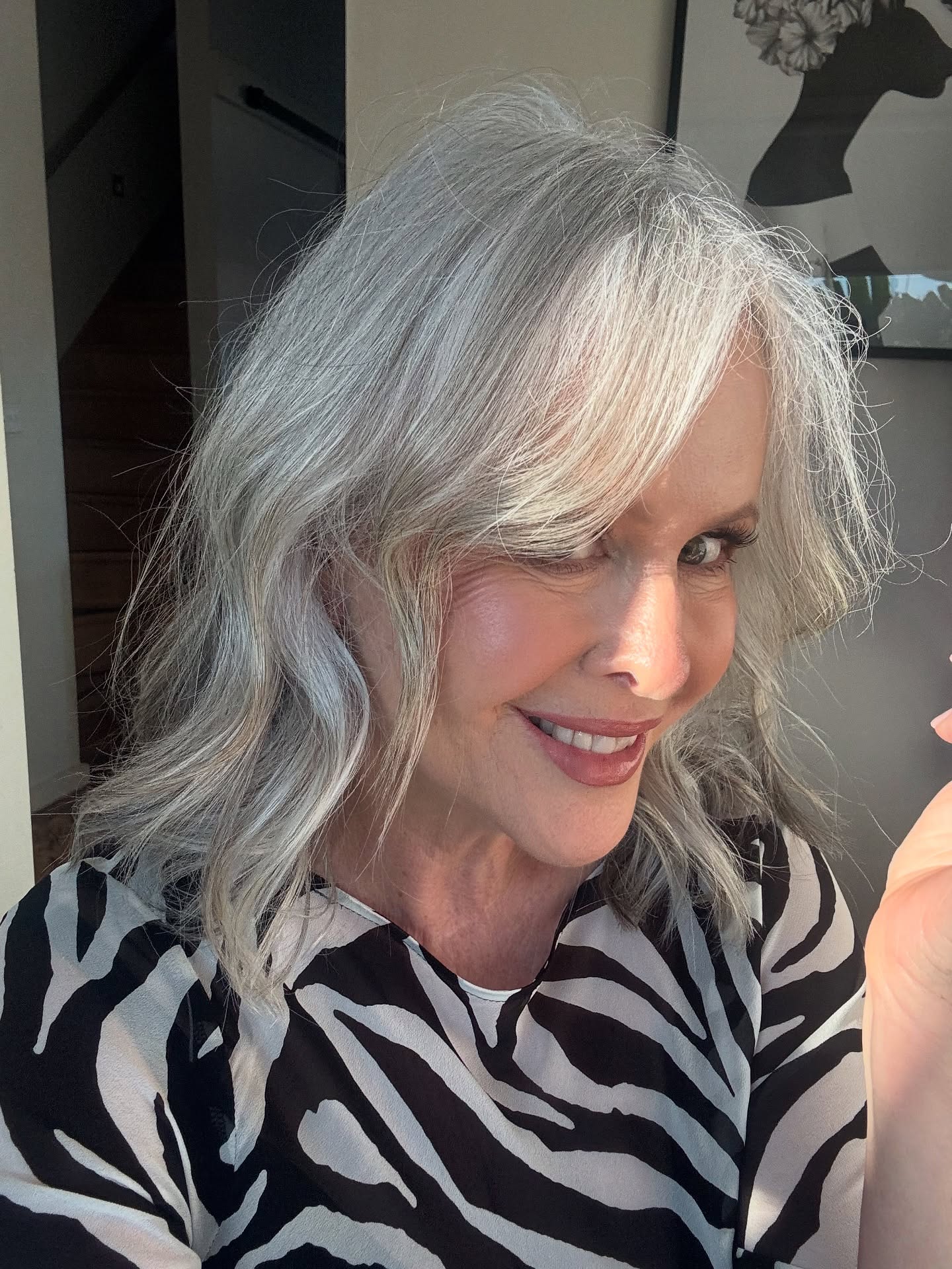 Effortlessly Chic Silver Waves