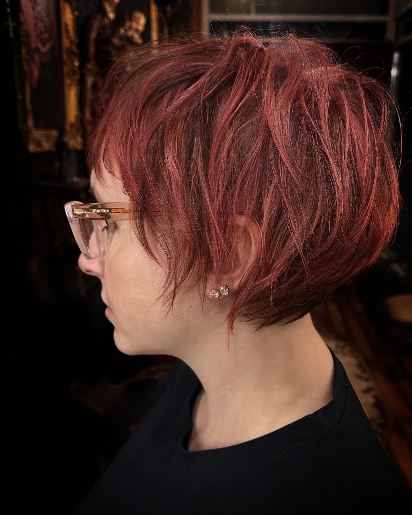 Playful Textured Pixie Bob with Raspberry Tones