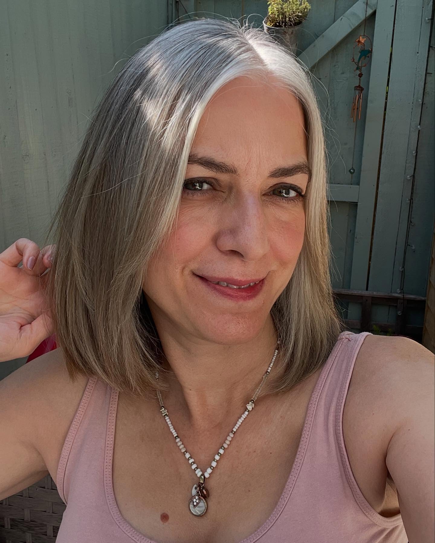 Sleek Soft Silver Lob with Subtle Layers