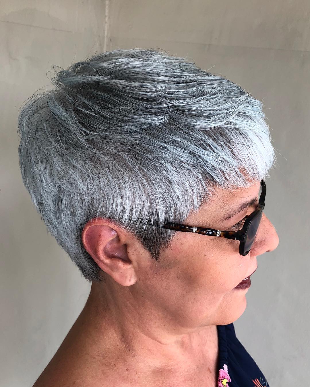 Textured Silver Pixie Cut with Subtle Layers