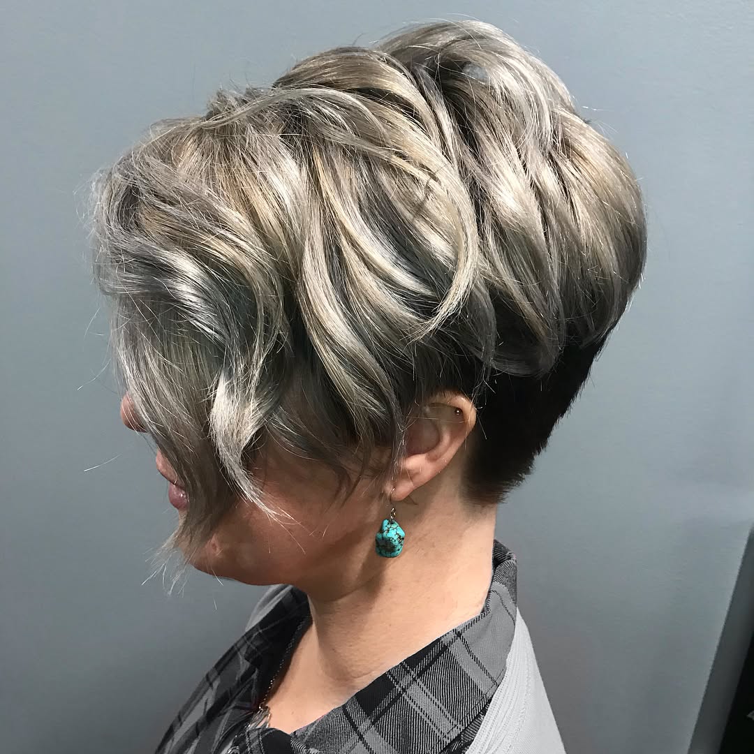 Elegant Short Textured Cut with Subtle Highlights