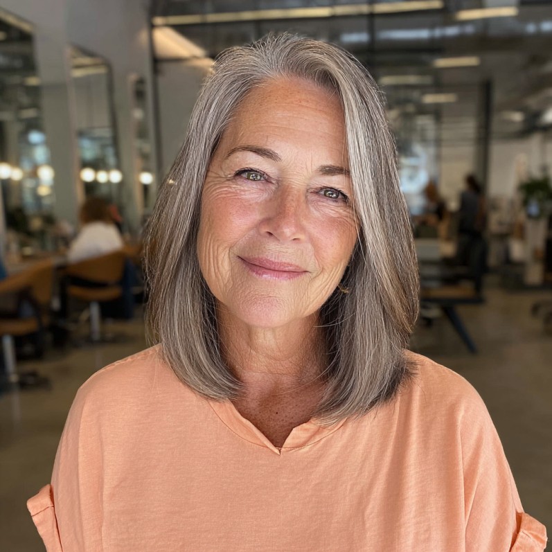 Modern Sleek Lob with Light Brown Highlights