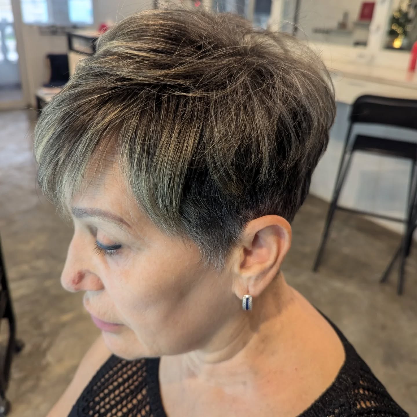 Modern Textured Pixie with Soft Highlights