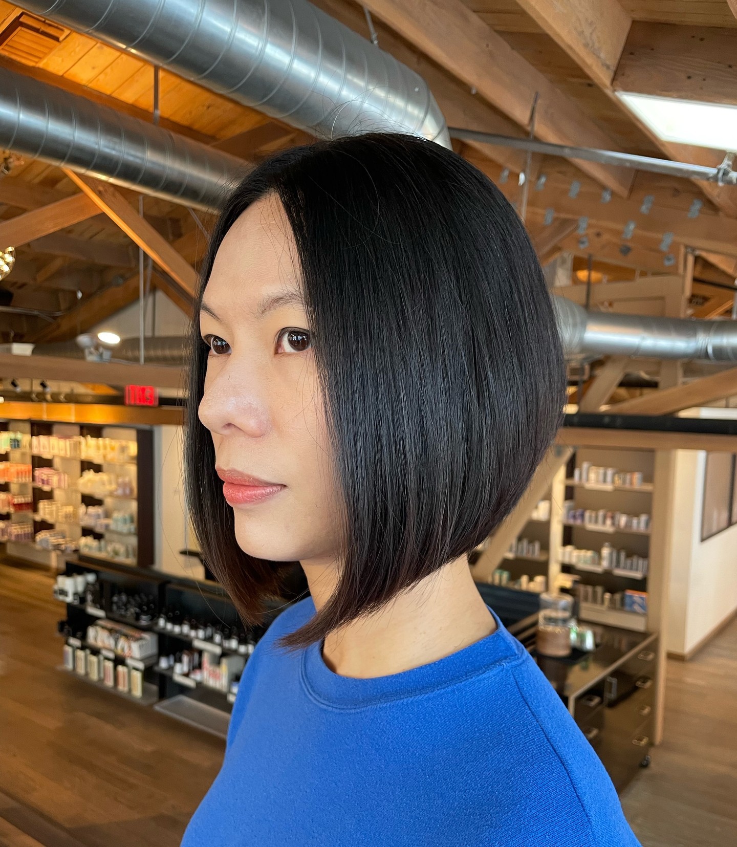 Sleek Angular Slope Bob with Subtle Movement