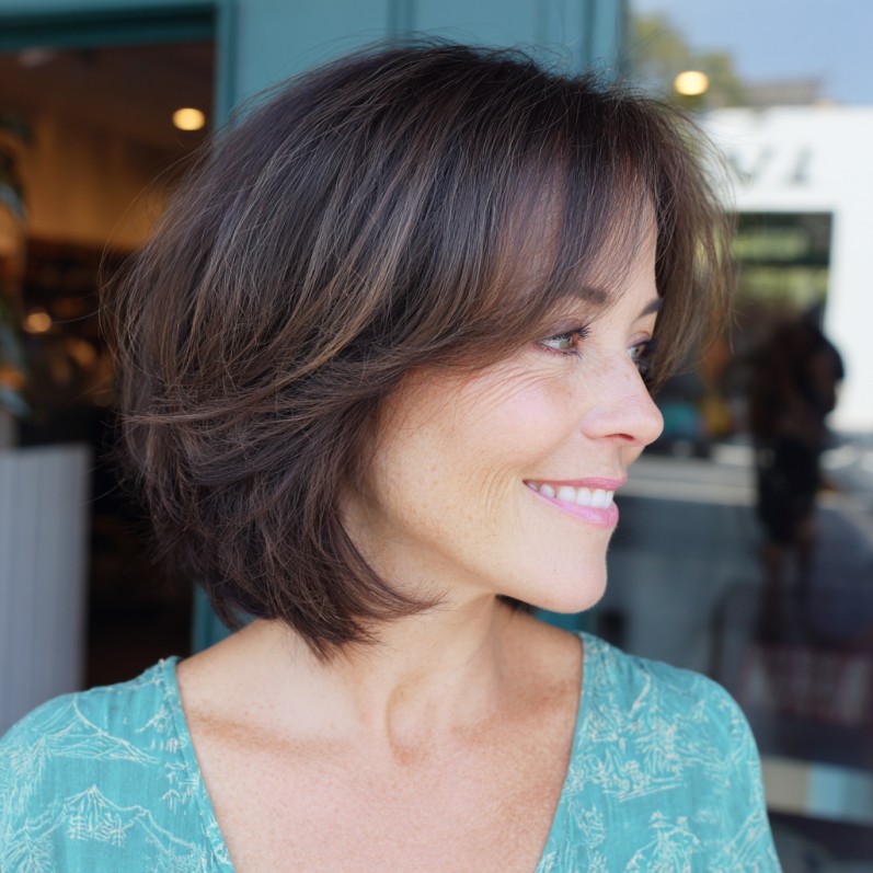 Modern Soft Textured Lob with Natural Highlights