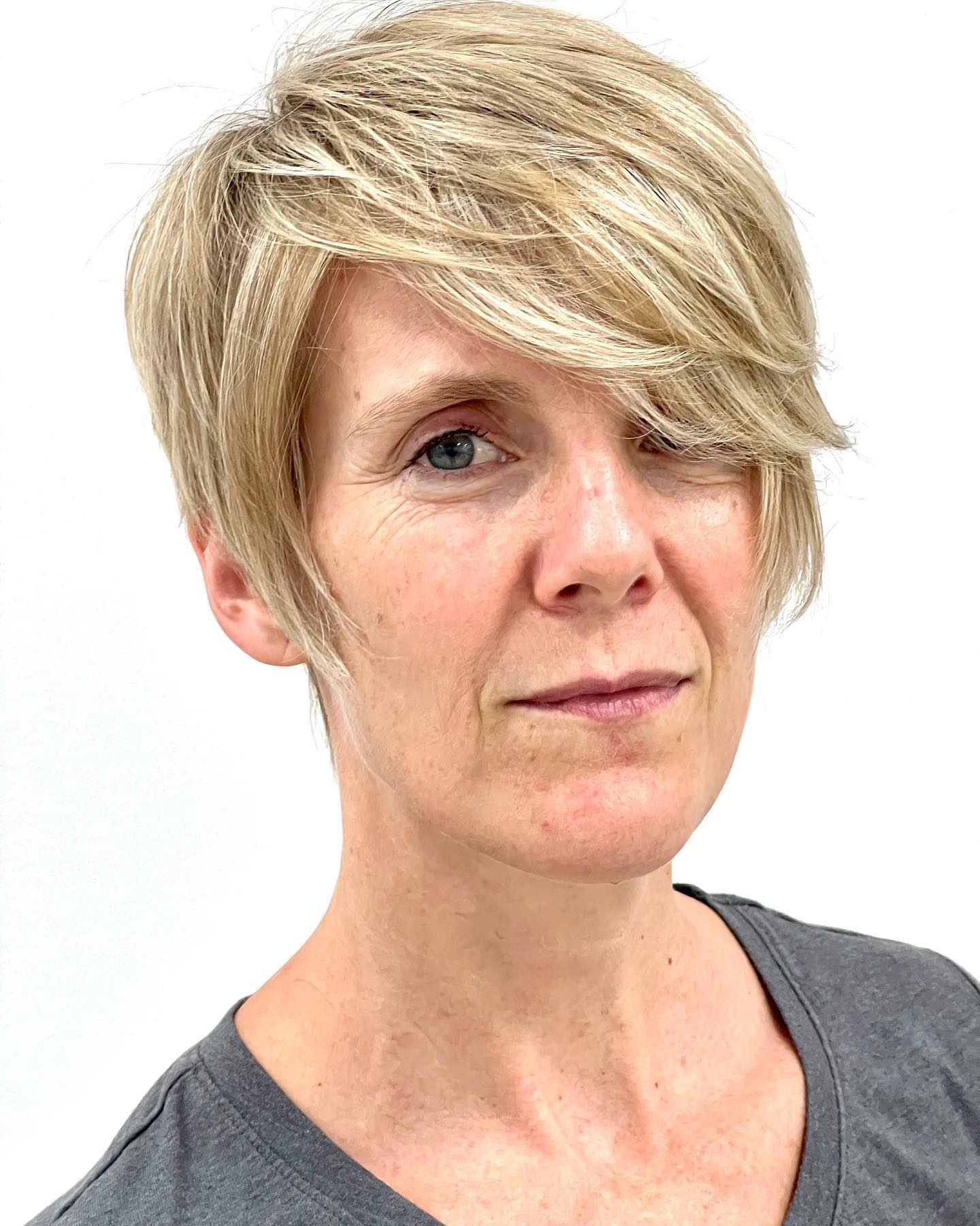 Soft Textured Crop with Side-Swept Bangs