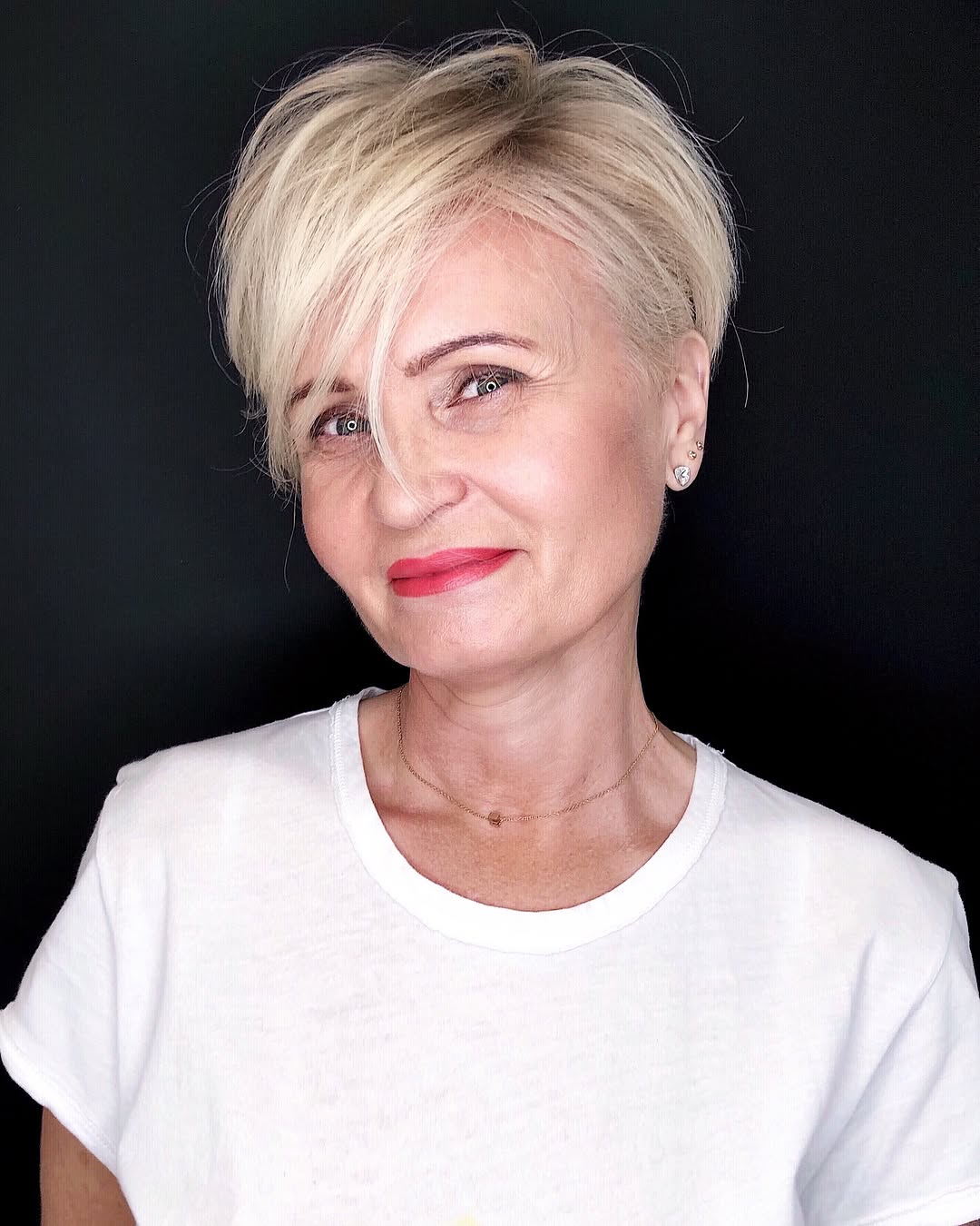 Chic Short Pixie Cut with Soft Blonde Layers