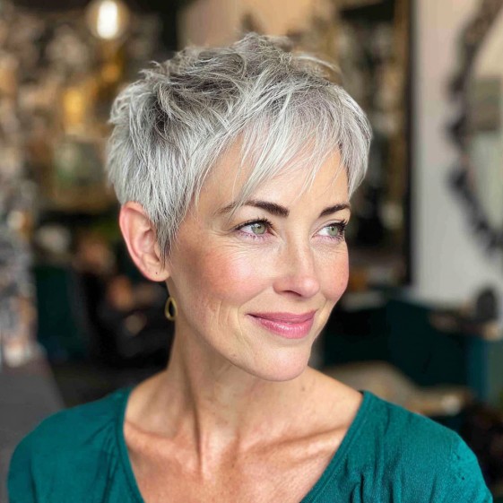 Chic Short Textured Pixie with Subtle Volume