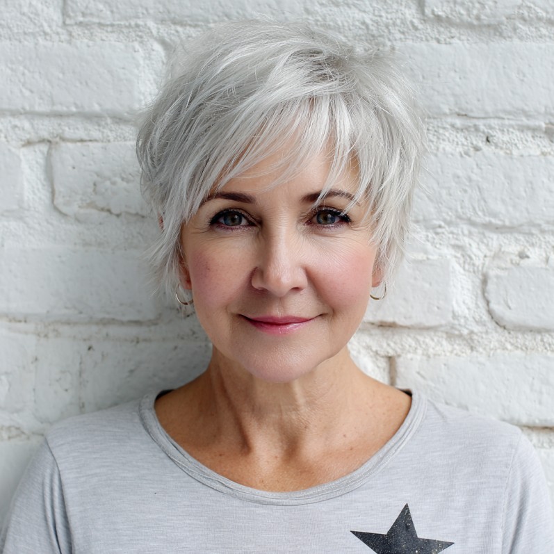 Chic Soft Silver Pixie with Effortless Layers
