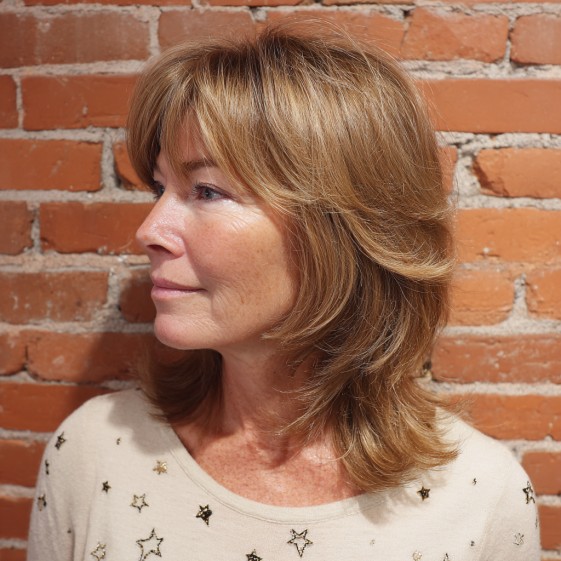 Soft Layered Cut with Gentle Face-Framing Layers