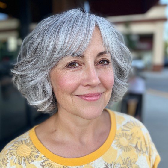 Textured Silver Bob with Soft Waves