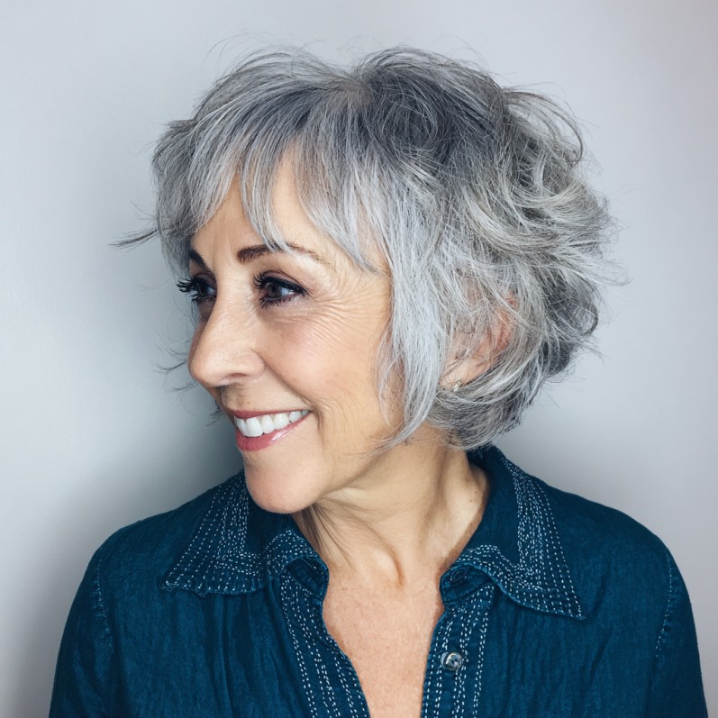 Chic Textured Silver Mixie Shag with Lively Layers