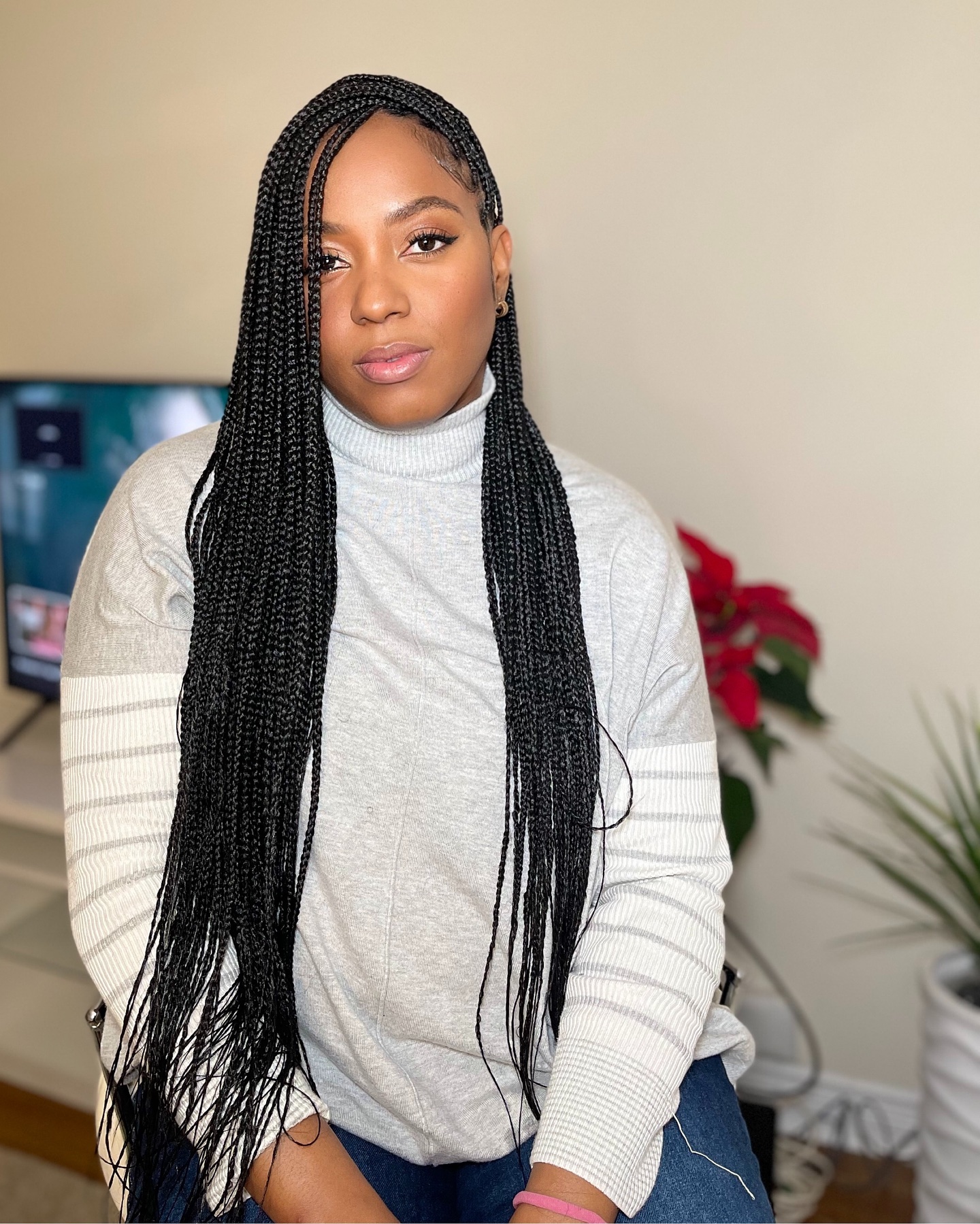 Elegant Long Knotless Box Braids with Subtle Side Part