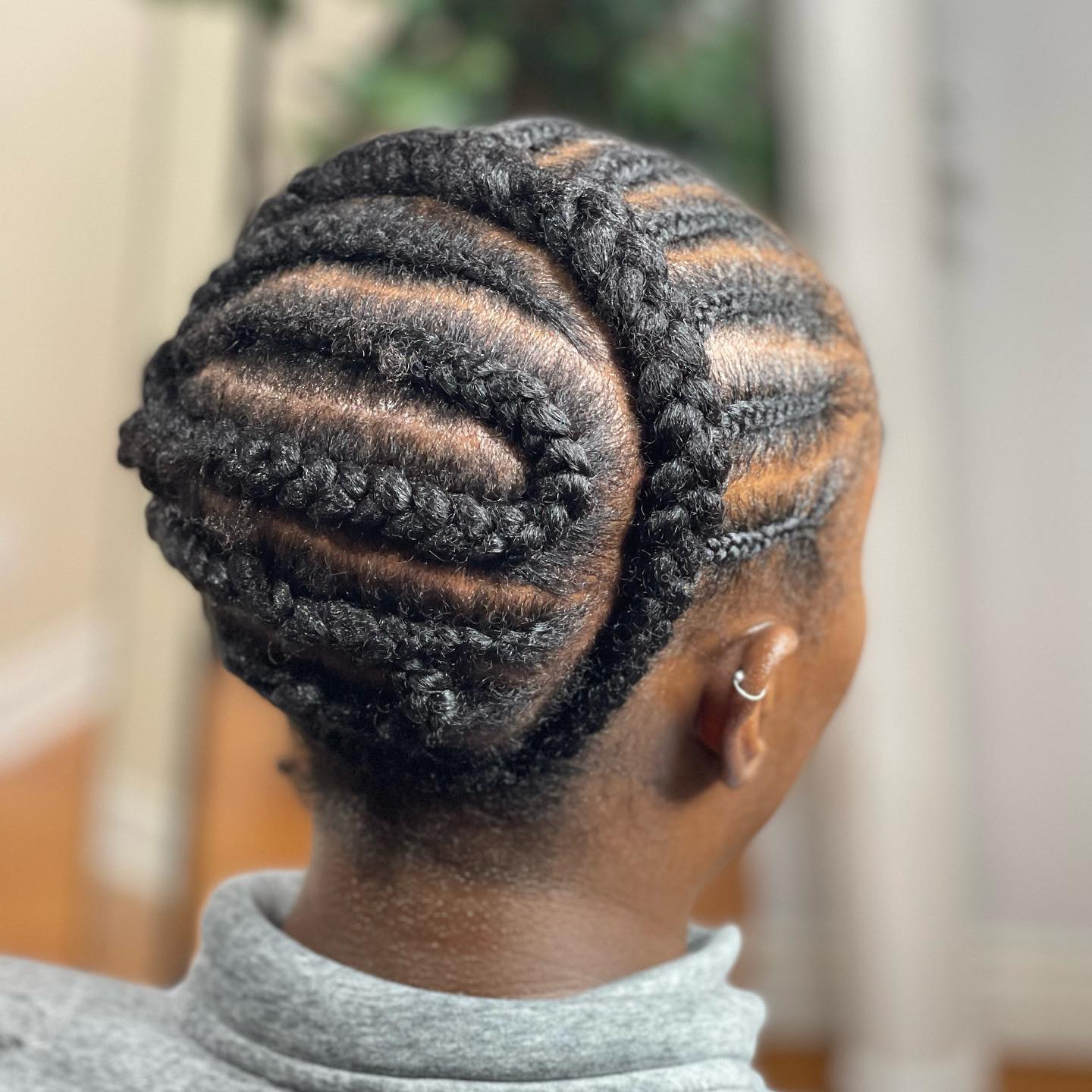 stylish flat twists with intricate design