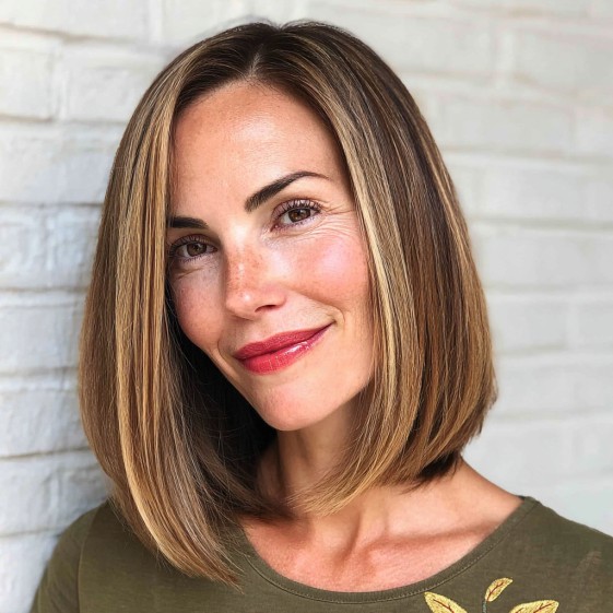 Sleek Blunt Bob with Subtle Highlights
