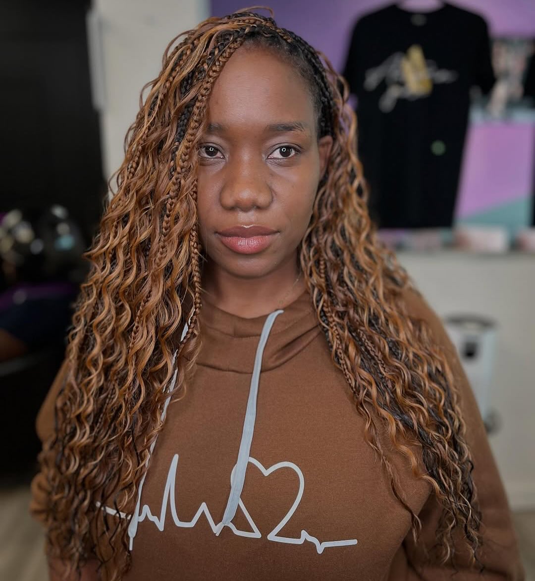 Stylish Long Crochet Braids with Dynamic Curled Ends