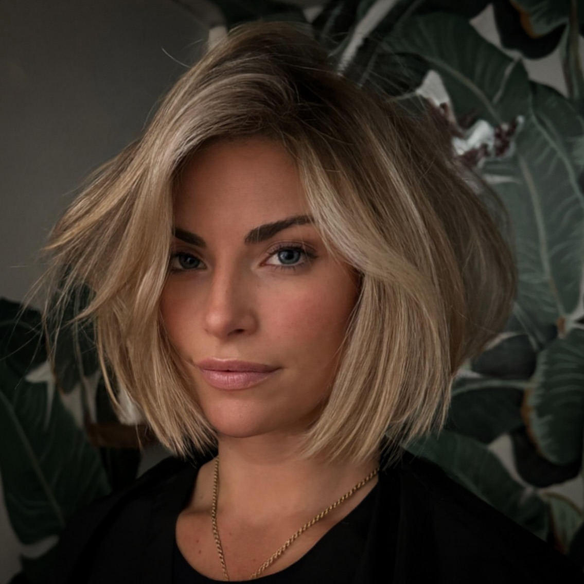 Stylish Textured Bob with Effortless Volume